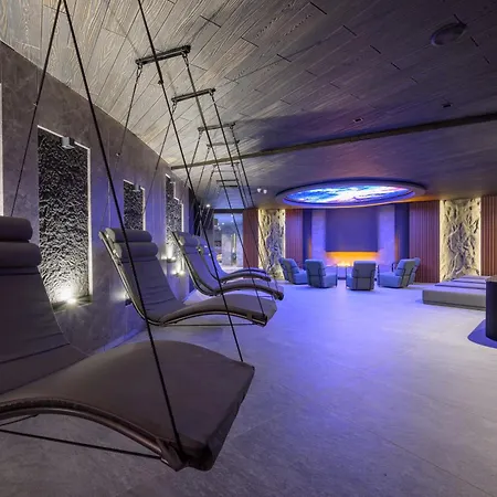 Grand - Fitness & 5*