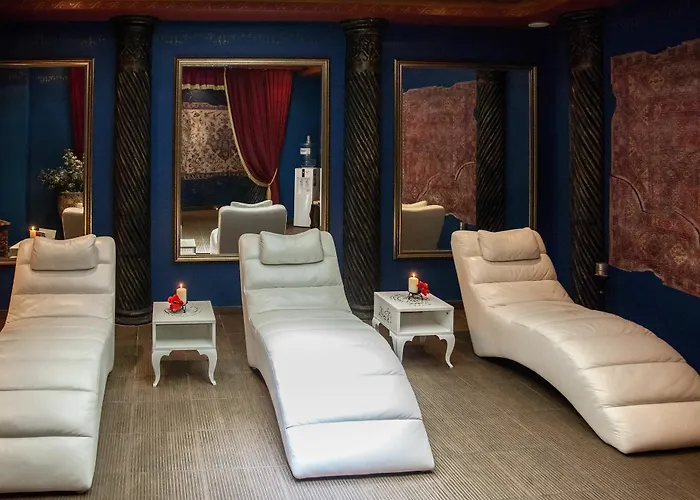 Grand - Fitness & Resort