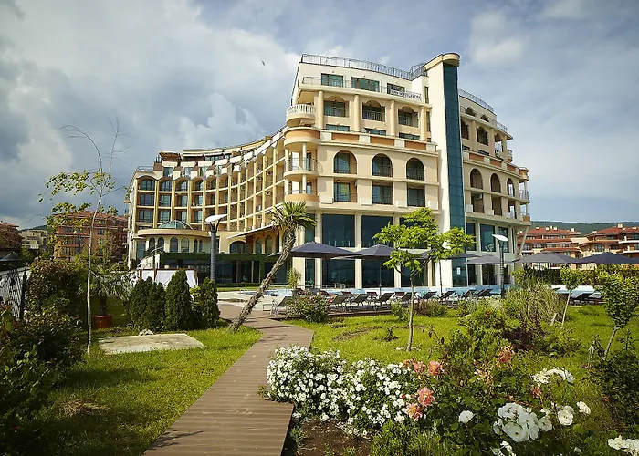 Grand - Fitness & Resort 5*