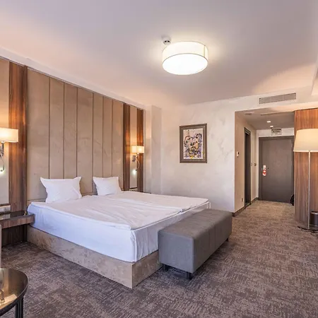Feriested Grand Sveti Vlas- Seasons Fitness & 5*