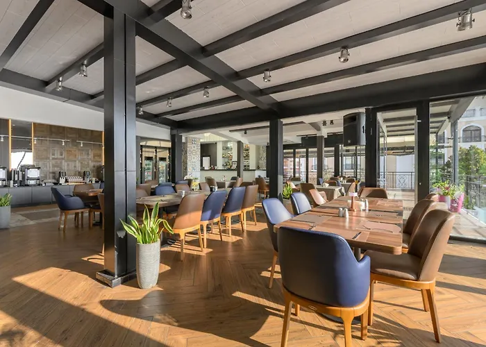 Grand - Fitness & Resort Sweti Wlas